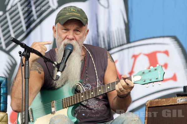 SEASICK STEVE - 2017-07-23 - PARIS - Hippodrome de Longchamp - Main Stage 2 - 